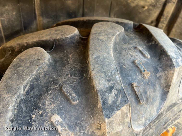 image for item LI9719 1998 Case 570LXT Series 2  landscape tractor