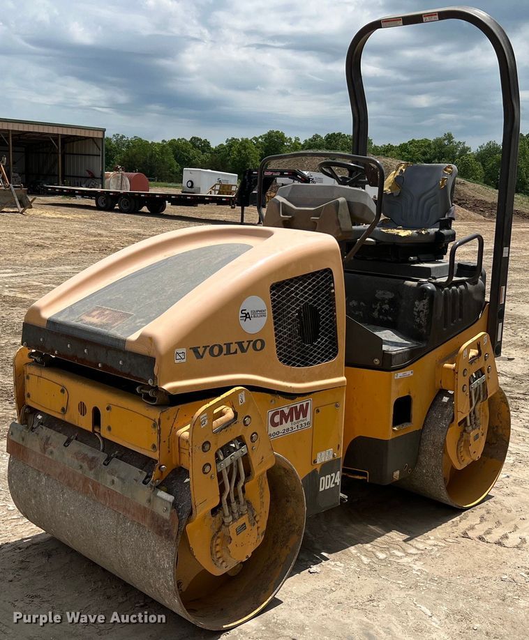 image for item LI9721 2011 Volvo DD24  double drum vibratory roller