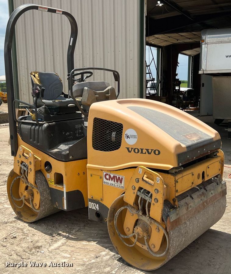 image for item LI9721 2011 Volvo DD24  double drum vibratory roller