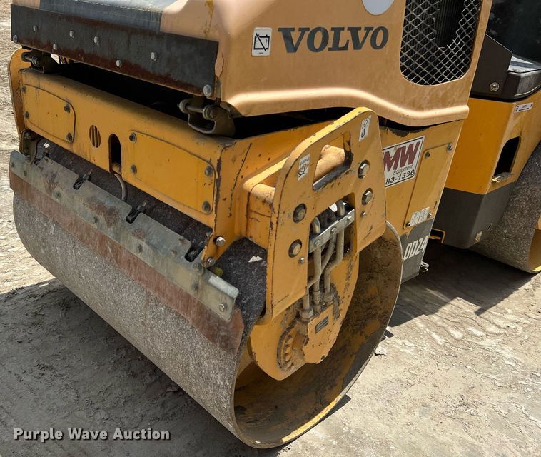 image for item LI9721 2011 Volvo DD24  double drum vibratory roller