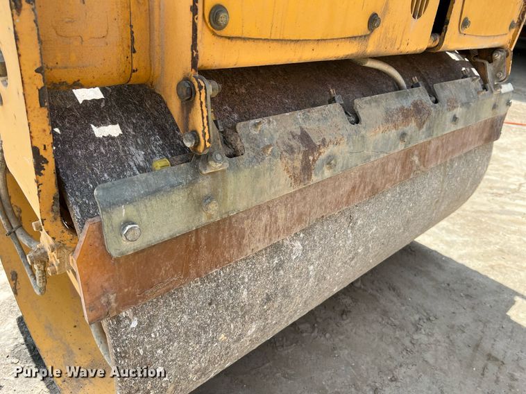 image for item LI9721 2011 Volvo DD24  double drum vibratory roller