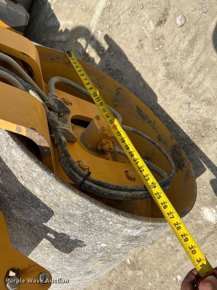 image for item LI9721 2011 Volvo DD24  double drum vibratory roller