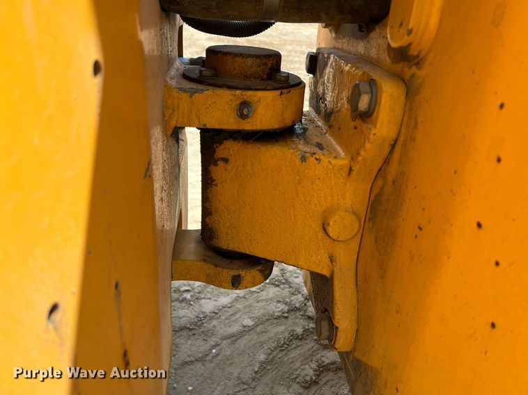 image for item LI9721 2011 Volvo DD24  double drum vibratory roller