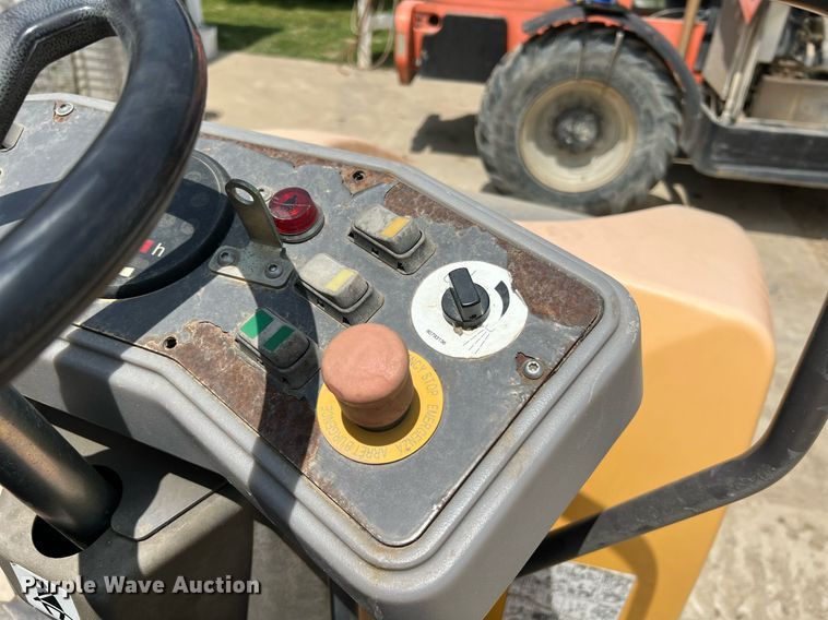 image for item LI9721 2011 Volvo DD24  double drum vibratory roller