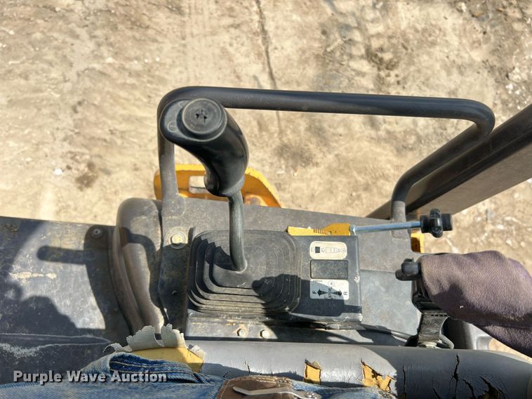 image for item LI9721 2011 Volvo DD24  double drum vibratory roller