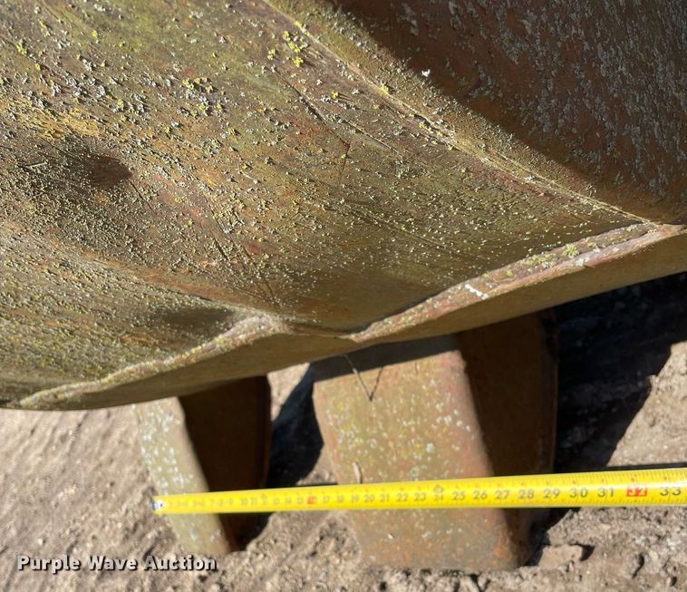 image for item LJ9581 44" grapple bucket