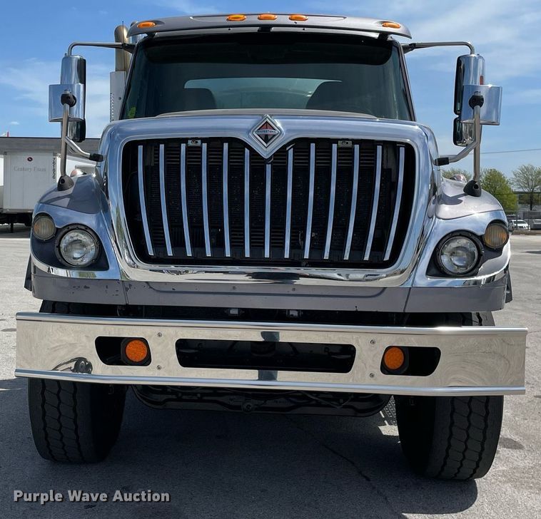 image for item LJ9653 2016 International 7600  vacuum truck