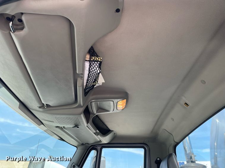 image for item LJ9653 2016 International 7600  vacuum truck