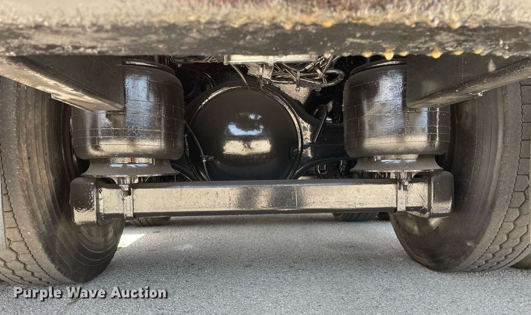 image for item LJ9653 2016 International 7600  vacuum truck