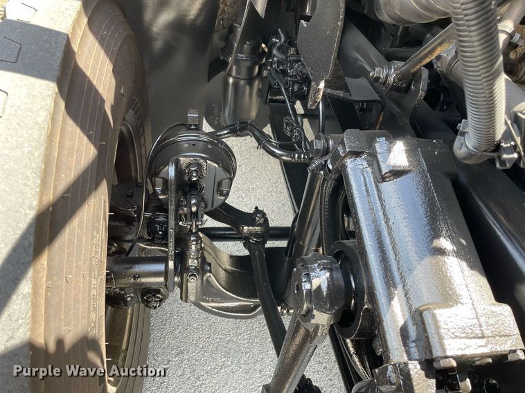 image for item LJ9653 2016 International 7600  vacuum truck