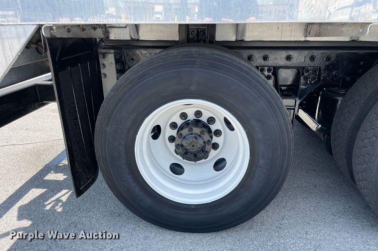 image for item LJ9653 2016 International 7600  vacuum truck