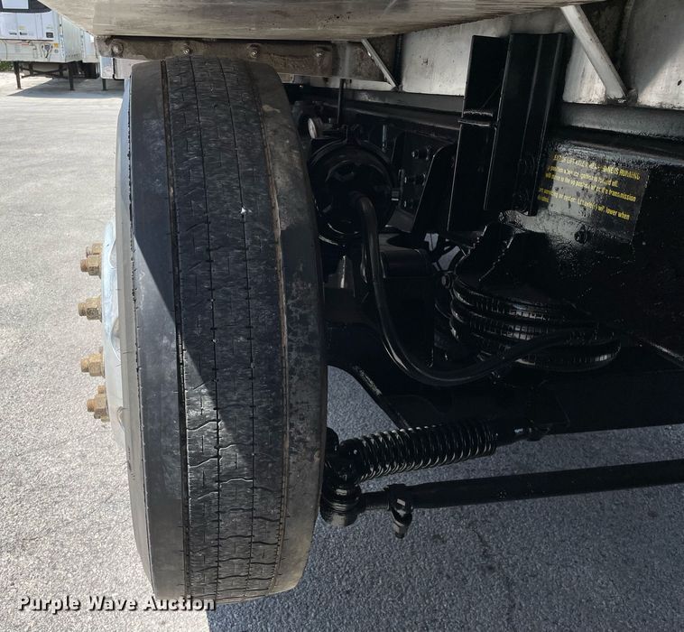 image for item LJ9653 2016 International 7600  vacuum truck