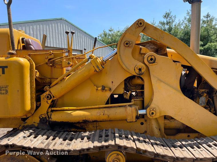 image for item LJ9659 1963 Caterpillar 955H  track loader