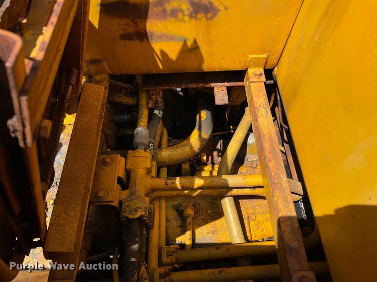 image for item LJ9659 1963 Caterpillar 955H  track loader