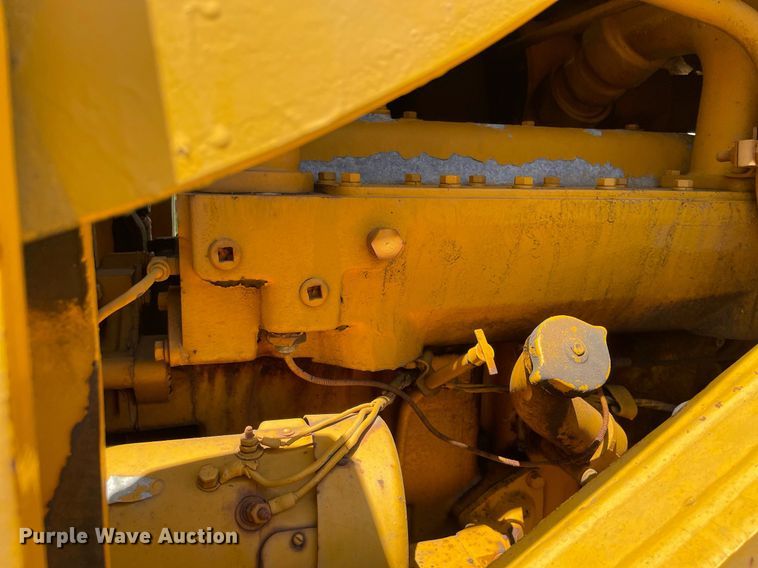 image for item LJ9659 1963 Caterpillar 955H  track loader