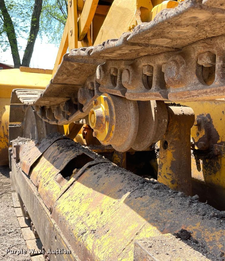 image for item LJ9659 1963 Caterpillar 955H  track loader