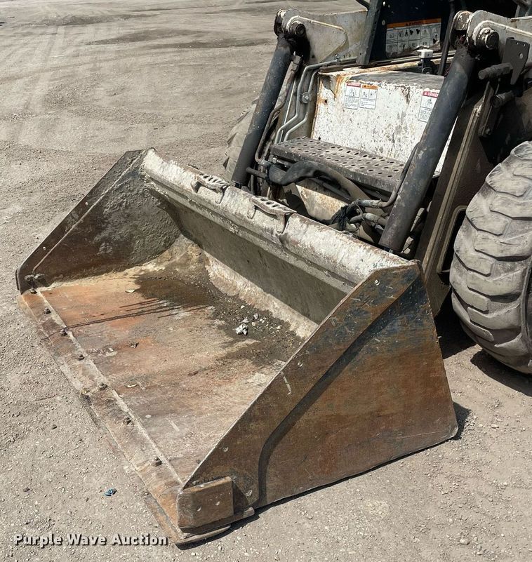 image for item LJ9670 1995 Bobcat 873  skid steer loader