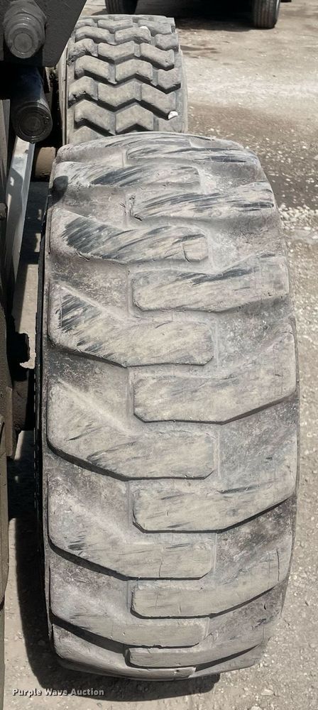 image for item LJ9670 1995 Bobcat 873  skid steer loader