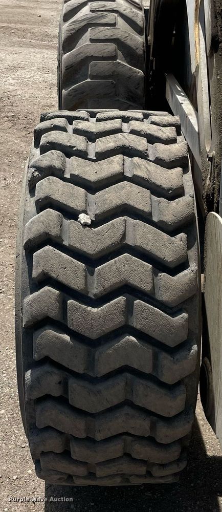 image for item LJ9670 1995 Bobcat 873  skid steer loader