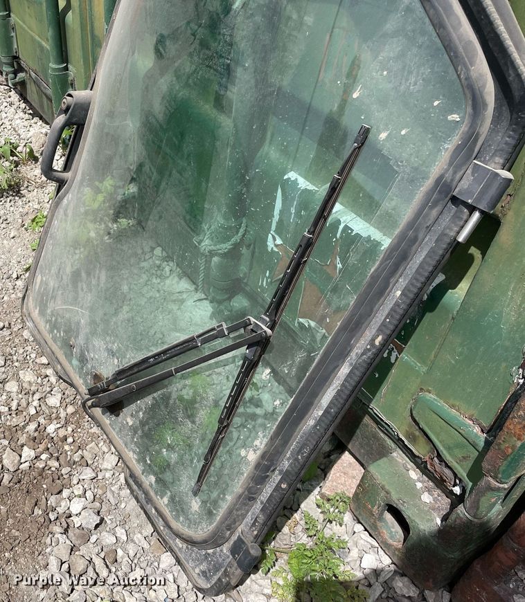 image for item LJ9673 Skid steer door