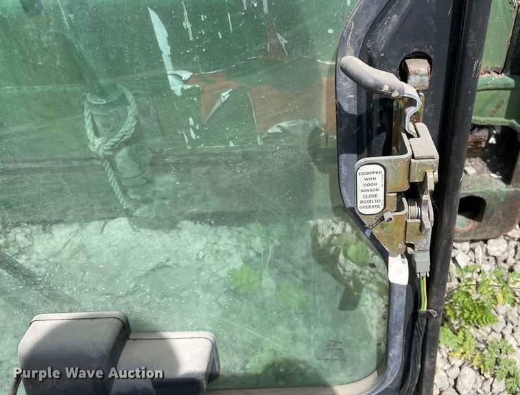 image for item LJ9673 Skid steer door