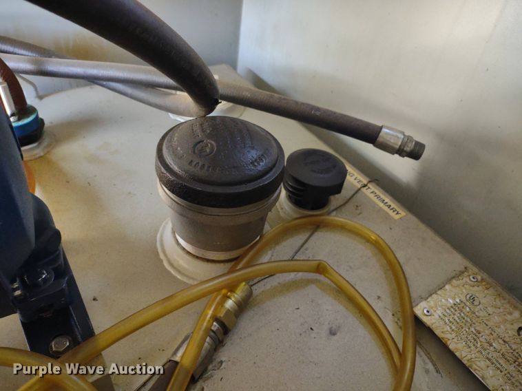 image for item LL9114 Containment Solutions  waste oil tank