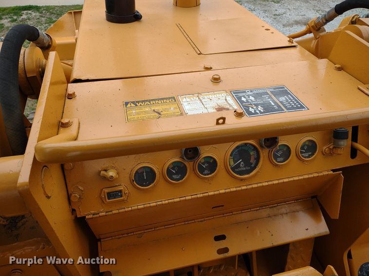 image for item LL9119 1981 Case 1150C  track loader