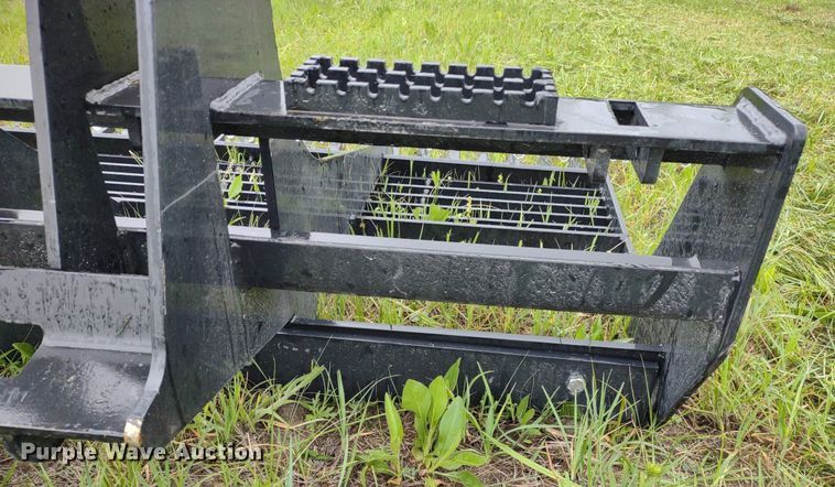 image for item LL9131 Bradco  78"W skid steer land leveler