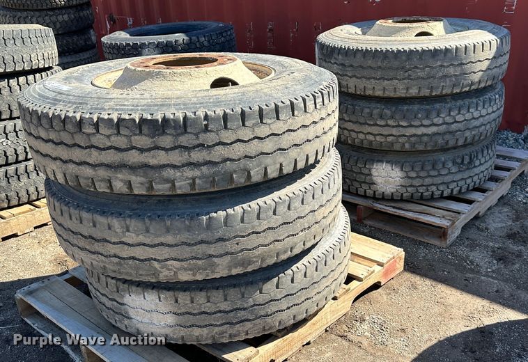 image for item LN9131 (6) 11R22.5 tires and wheels