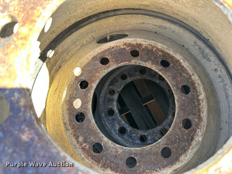 image for item LN9131 (6) 11R22.5 tires and wheels