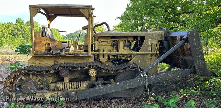 image for item LR9785 Caterpillar D7  dozer