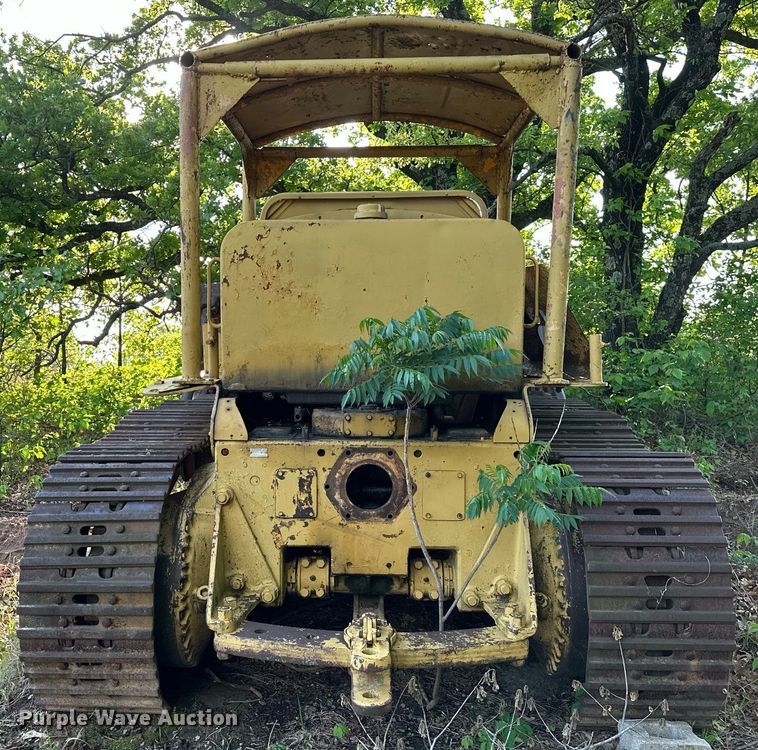 image for item LR9785 Caterpillar D7  dozer