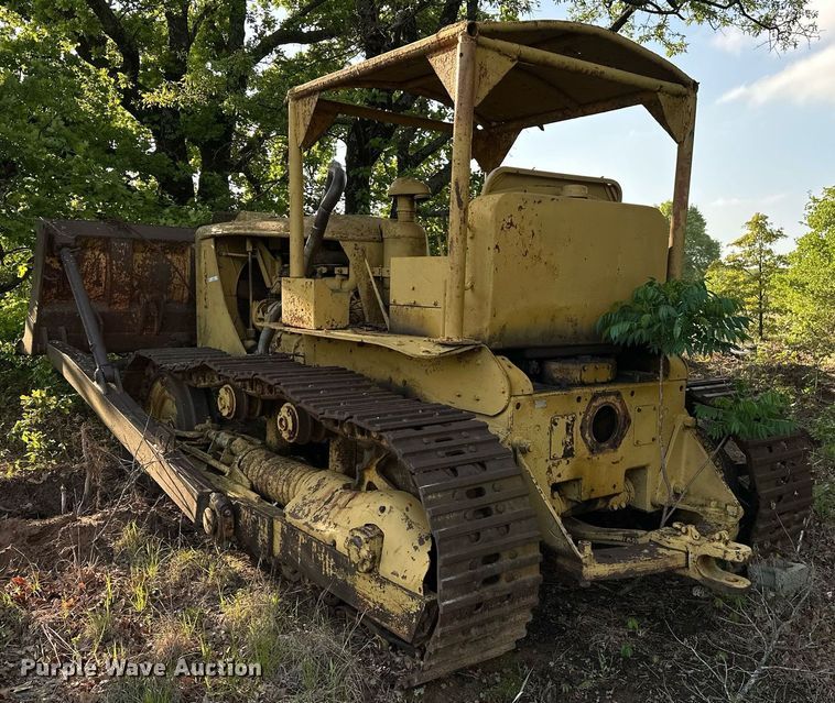 image for item LR9785 Caterpillar D7  dozer