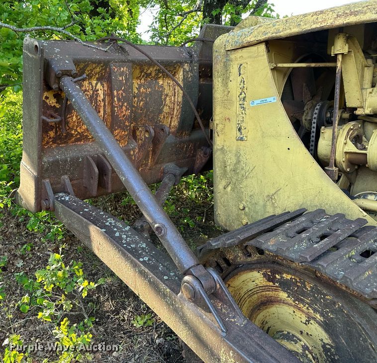 image for item LR9785 Caterpillar D7  dozer
