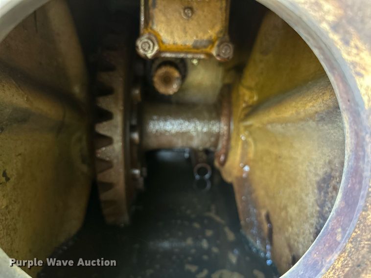 image for item LR9785 Caterpillar D7  dozer