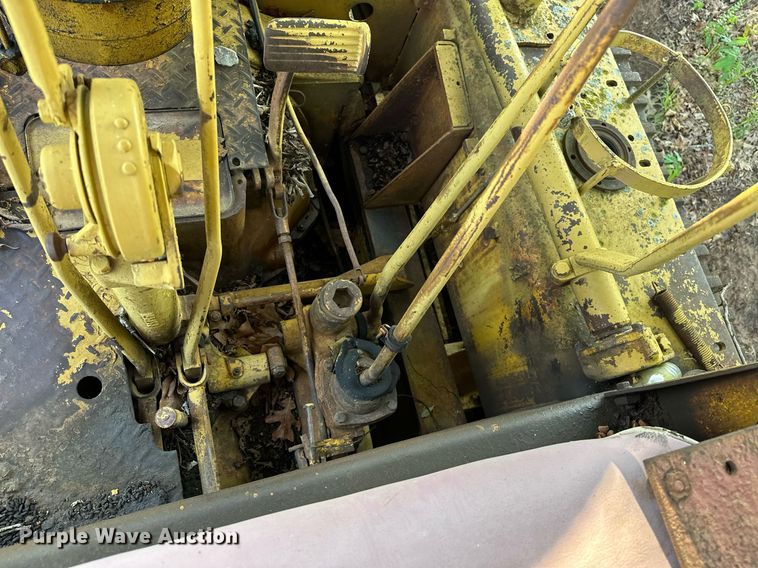 image for item LR9785 Caterpillar D7  dozer