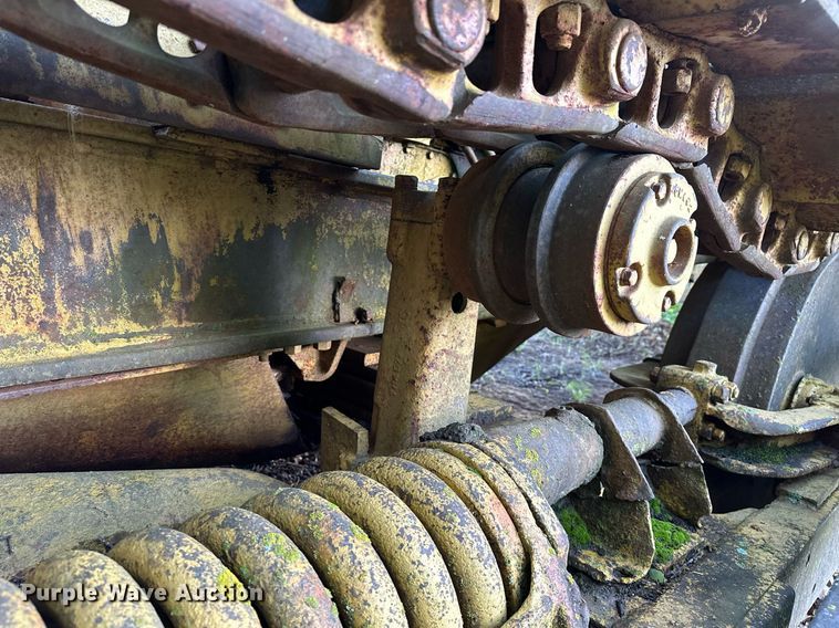 image for item LR9785 Caterpillar D7  dozer