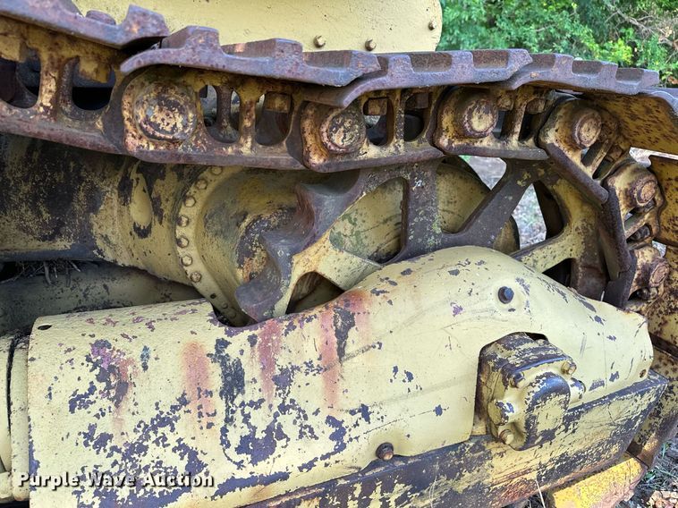 image for item LR9785 Caterpillar D7  dozer