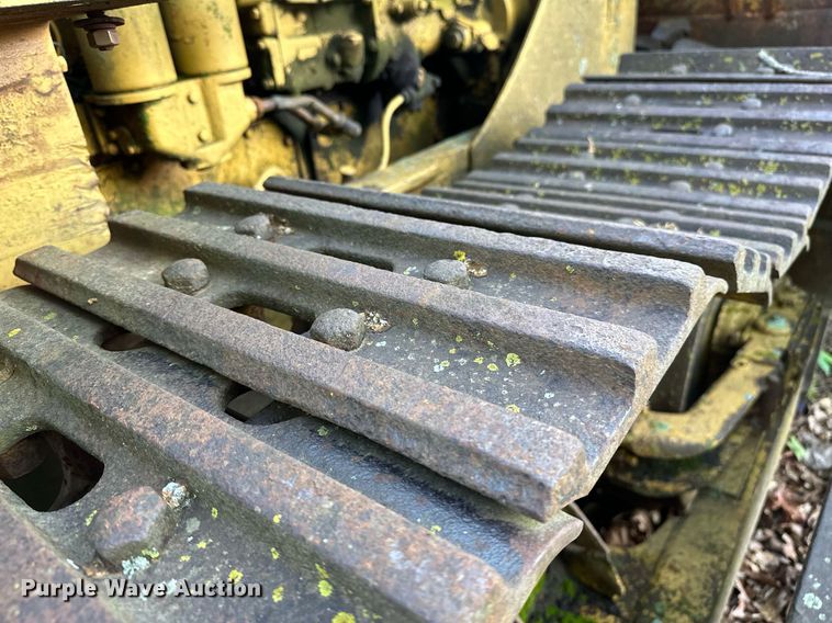 image for item LR9785 Caterpillar D7  dozer