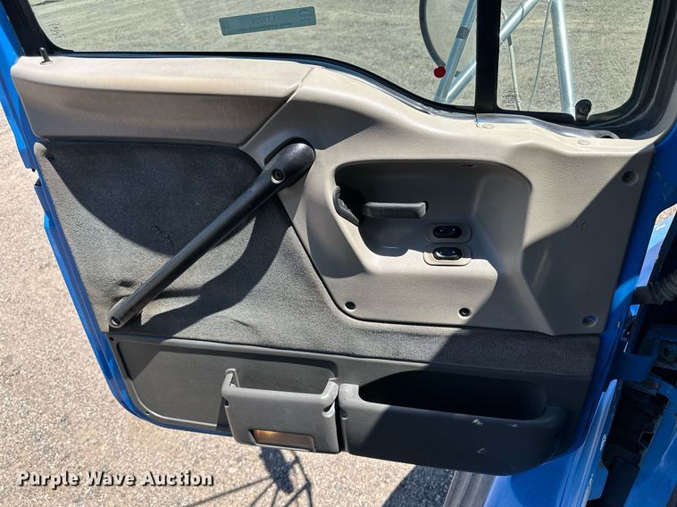 image for item LT9256 2001 Sterling  crane truck