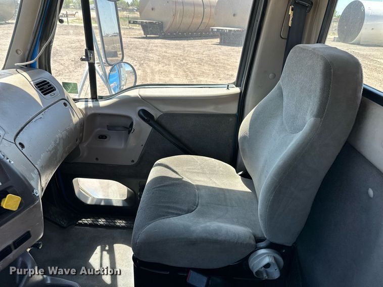 image for item LT9256 2001 Sterling  crane truck