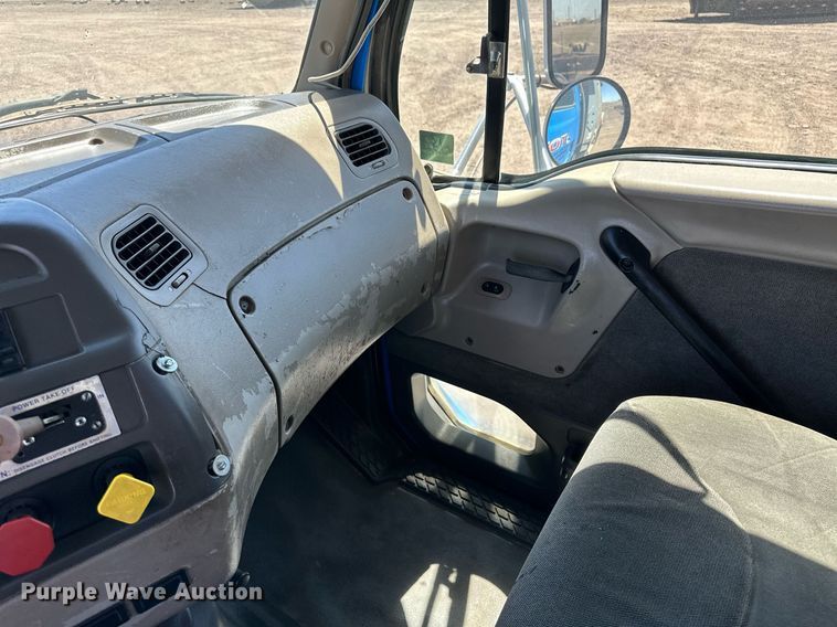 image for item LT9256 2001 Sterling  crane truck