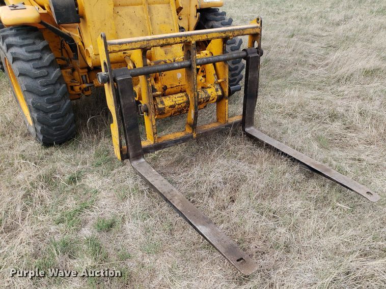 image for item LT9766 2003 JCB  telehandler