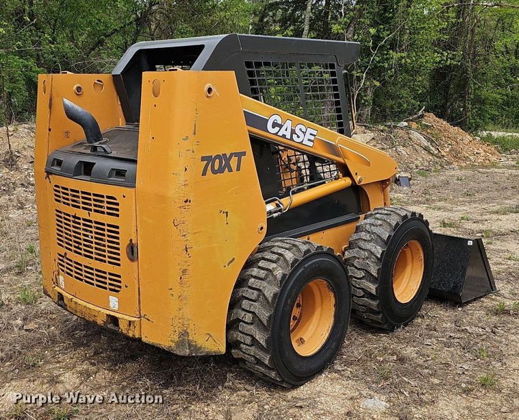 image for item LW9552 2002 Case 70XT  skid steer loader