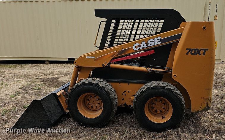 image for item LW9552 2002 Case 70XT  skid steer loader