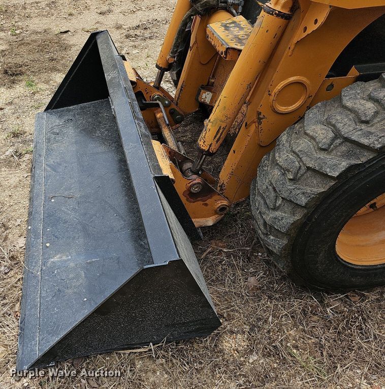 image for item LW9552 2002 Case 70XT  skid steer loader