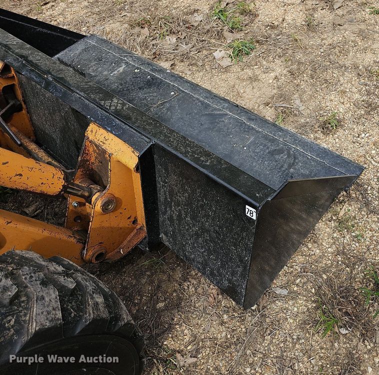 image for item LW9552 2002 Case 70XT  skid steer loader