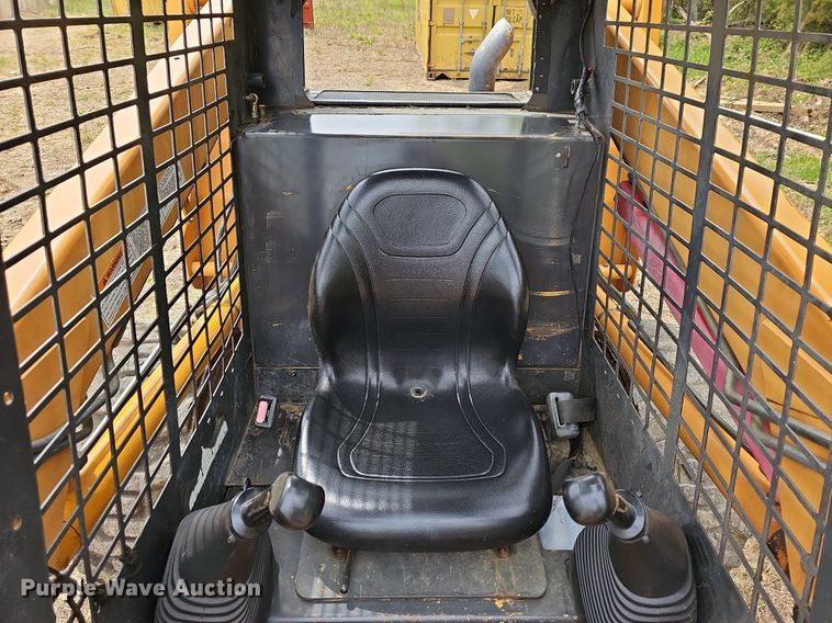 image for item LW9552 2002 Case 70XT  skid steer loader