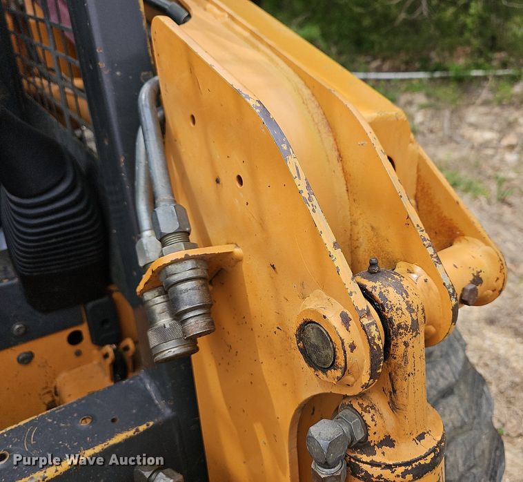 image for item LW9552 2002 Case 70XT  skid steer loader