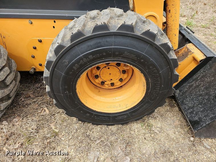 image for item LW9552 2002 Case 70XT  skid steer loader